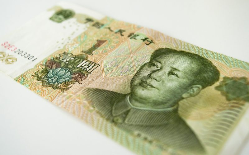 rob-UcQg2P2- Yuan